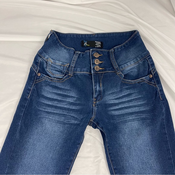 Always Friday Women Dark Wash High Waist Curve Enhancing Denim Jean Pant Size 5 - Picture 3 of 9